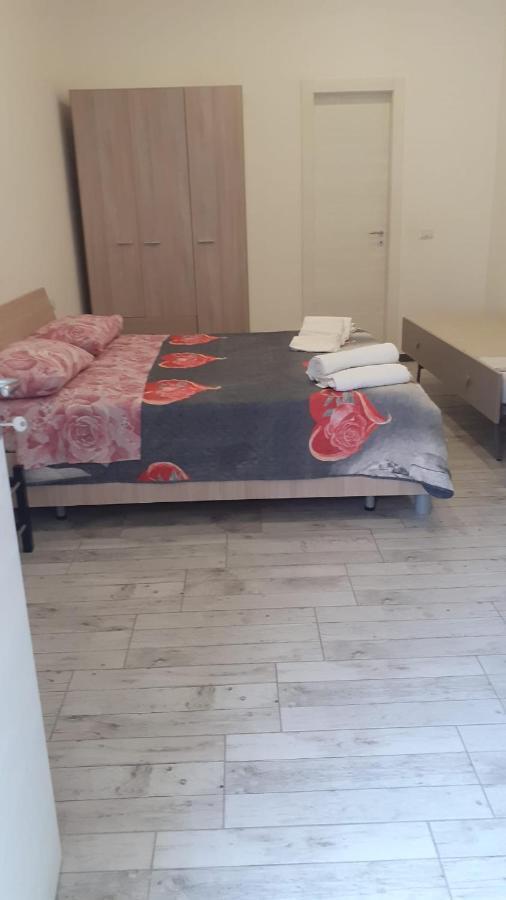 Hotel La Dimora Di Rosy à Naples Extérieur photo
