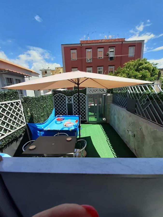 Hotel La Dimora Di Rosy à Naples Extérieur photo
