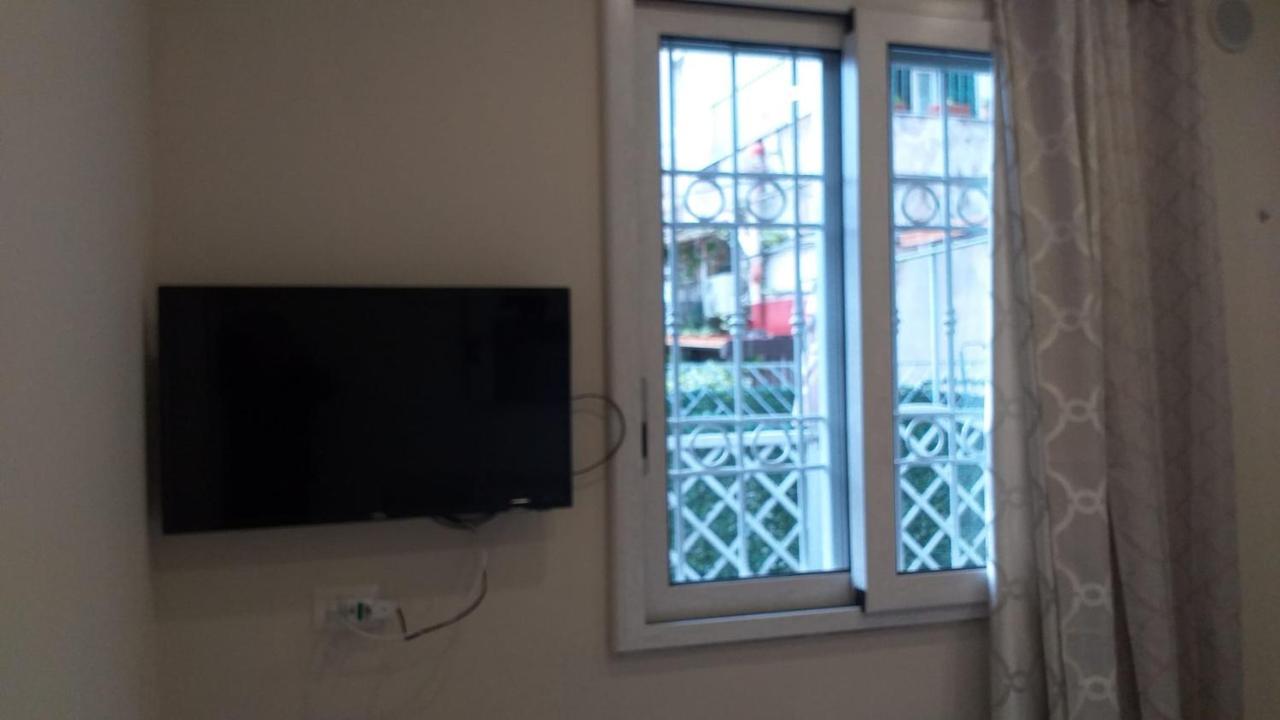 Hotel La Dimora Di Rosy à Naples Extérieur photo